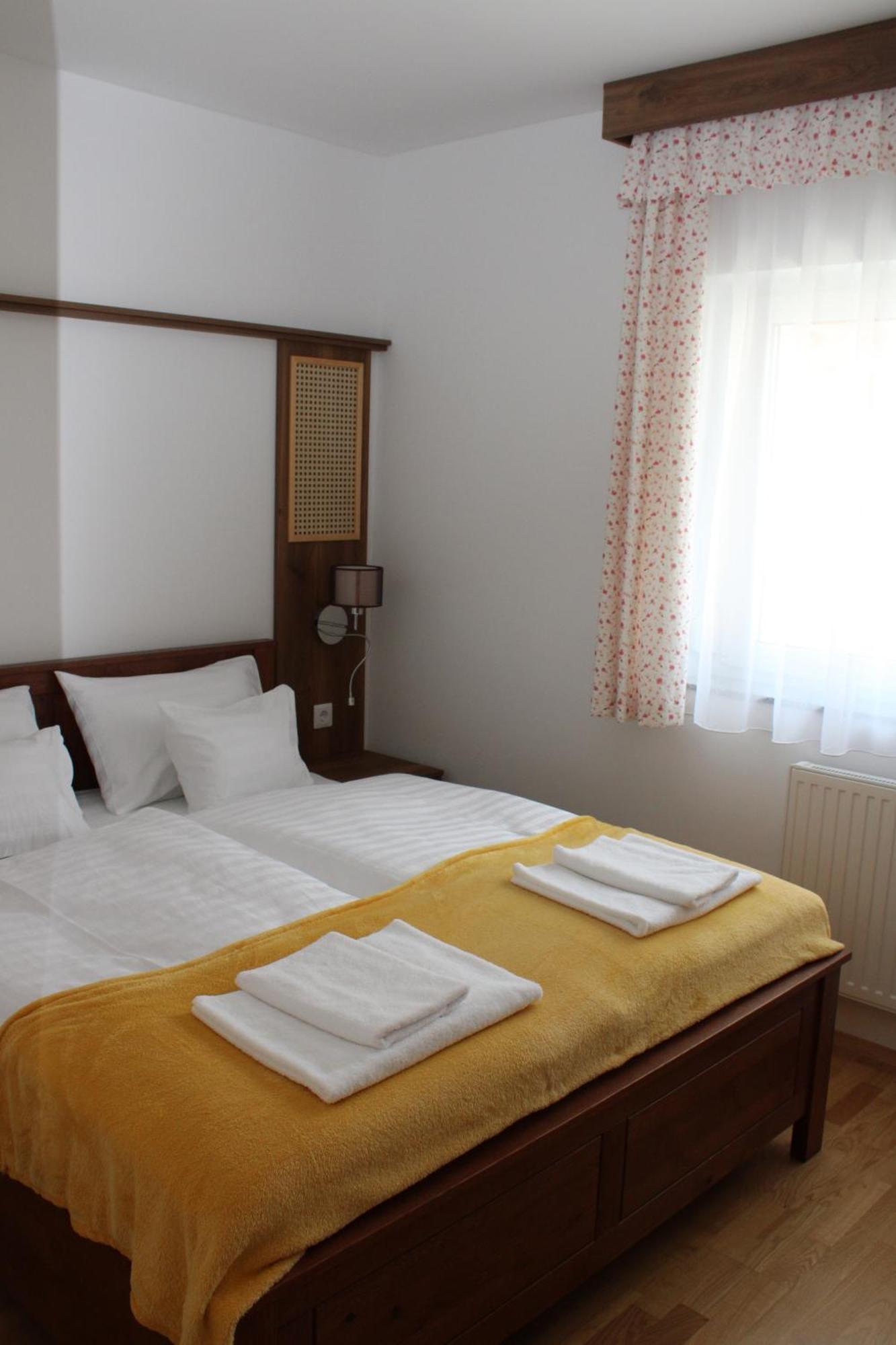 Mara Apartman Buek 外观 照片